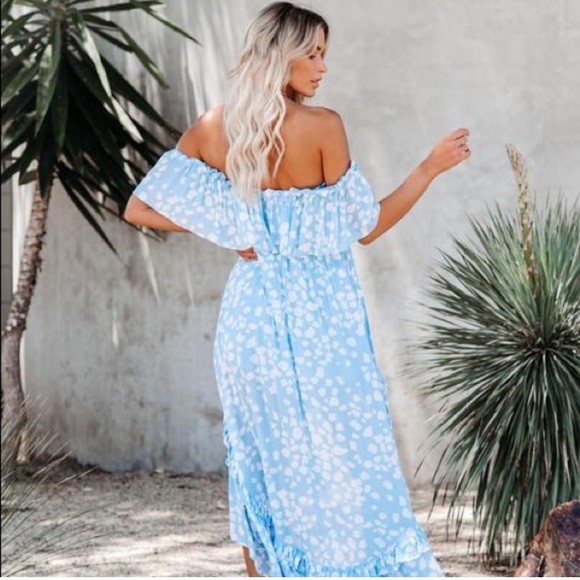 VICI- high low off the shoulder maxi dress - Picture 2 of 6